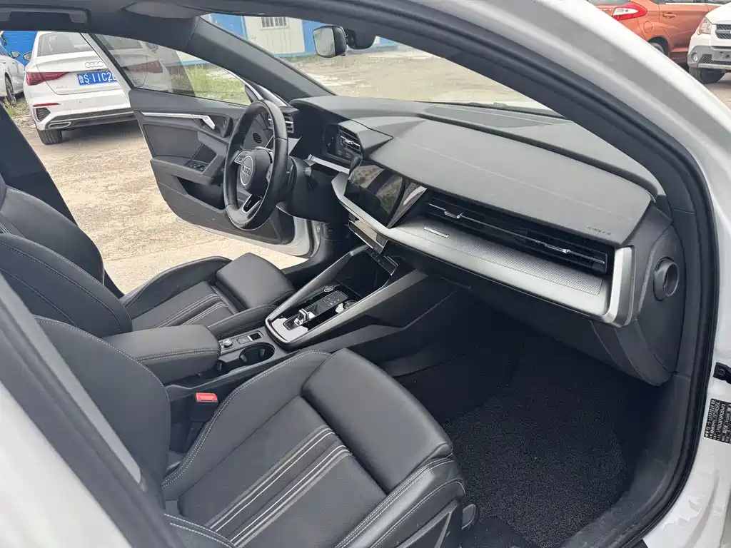 Audi A3 Sedan 35 TFSI Sport 2024