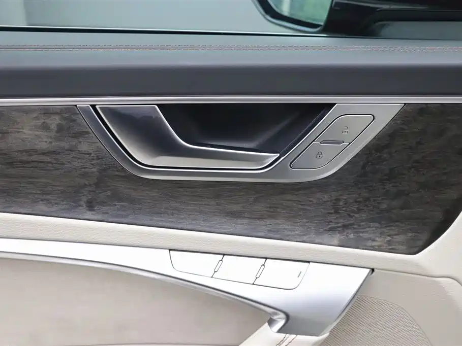 Audi A6L 2022 55 TFSI quattro Flagship Elegant Edition