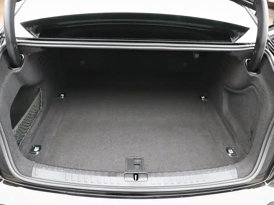 Audi A6L 2022 55 TFSI quattro Flagship Elegant Edition