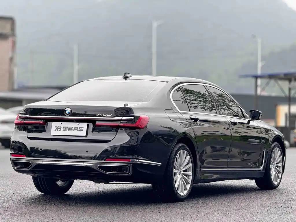 BMW 7 Series 2021 730Li Luxury Package