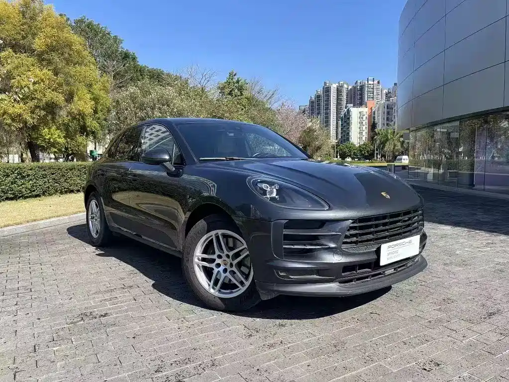 2018 Macan 2.0T