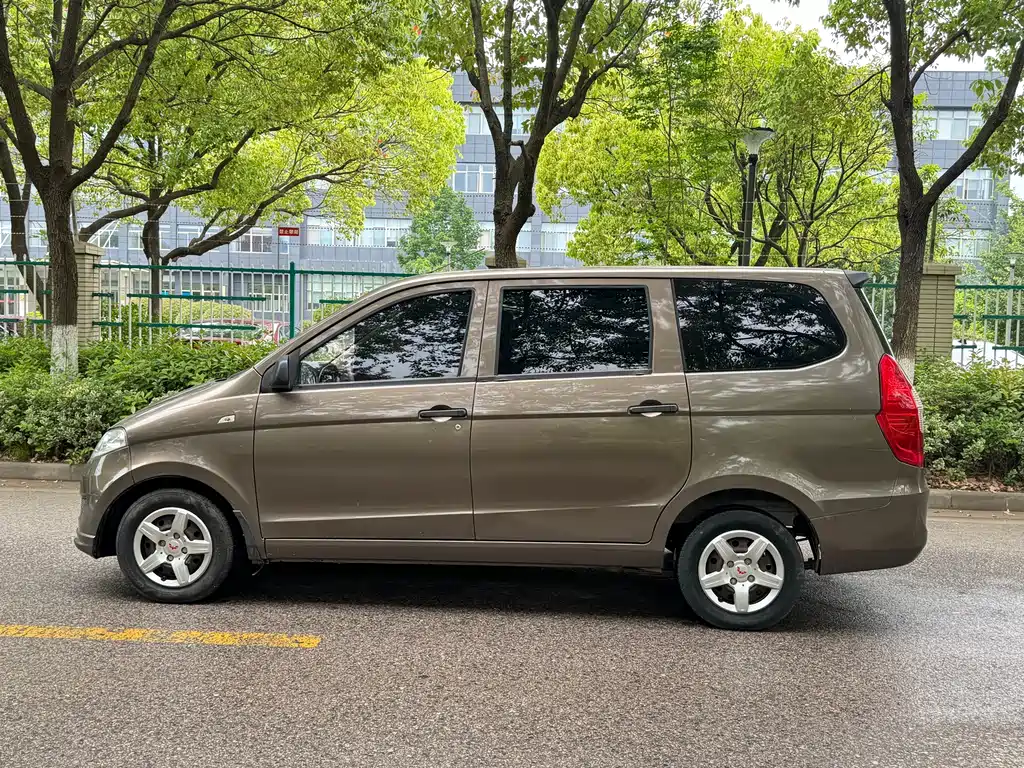 Wuling Hongguang 2015 1.2L S Basic Euro V