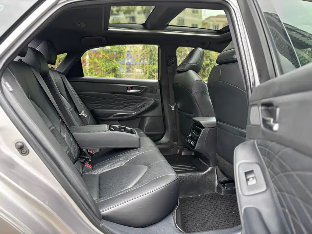 Avalon 2023 2.0L Luxury Edition