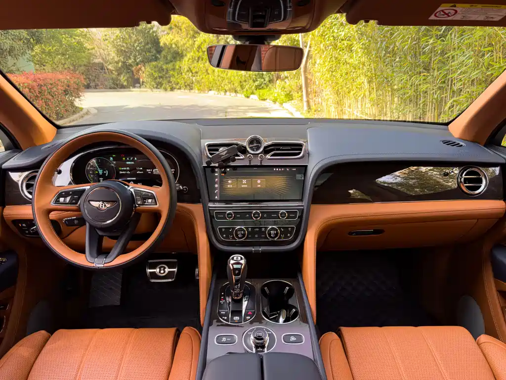 Bentley Bentayga 2021 3.0T PHEV