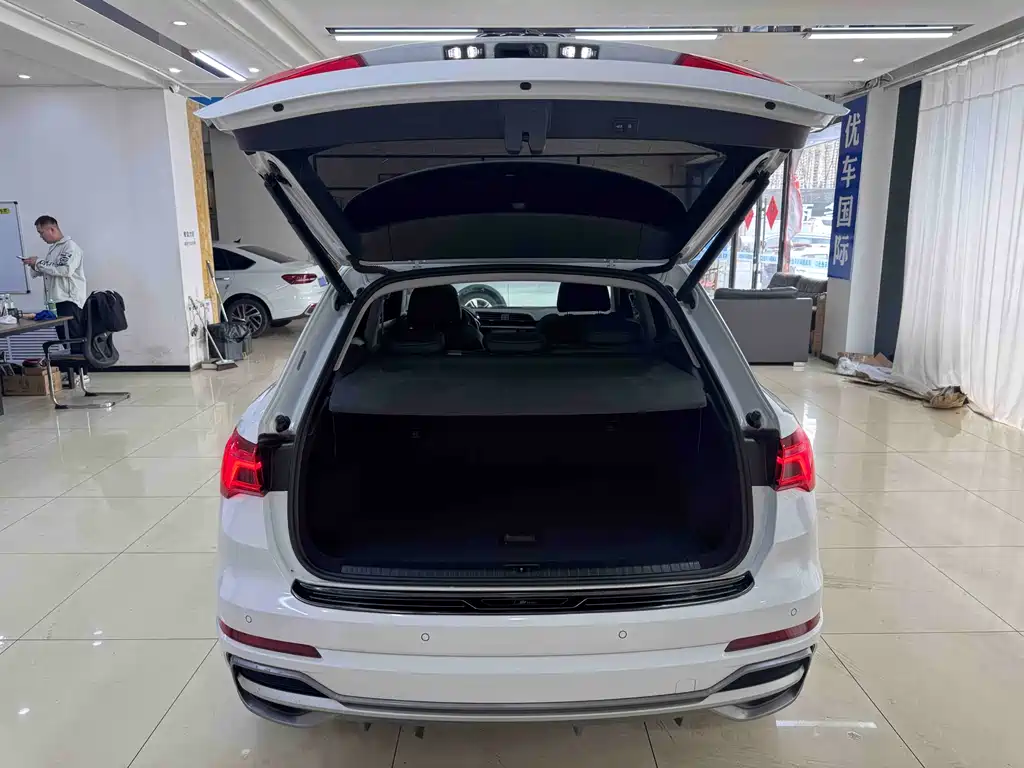 Audi Q3 2022 35 TFSI Fashion Dynamic