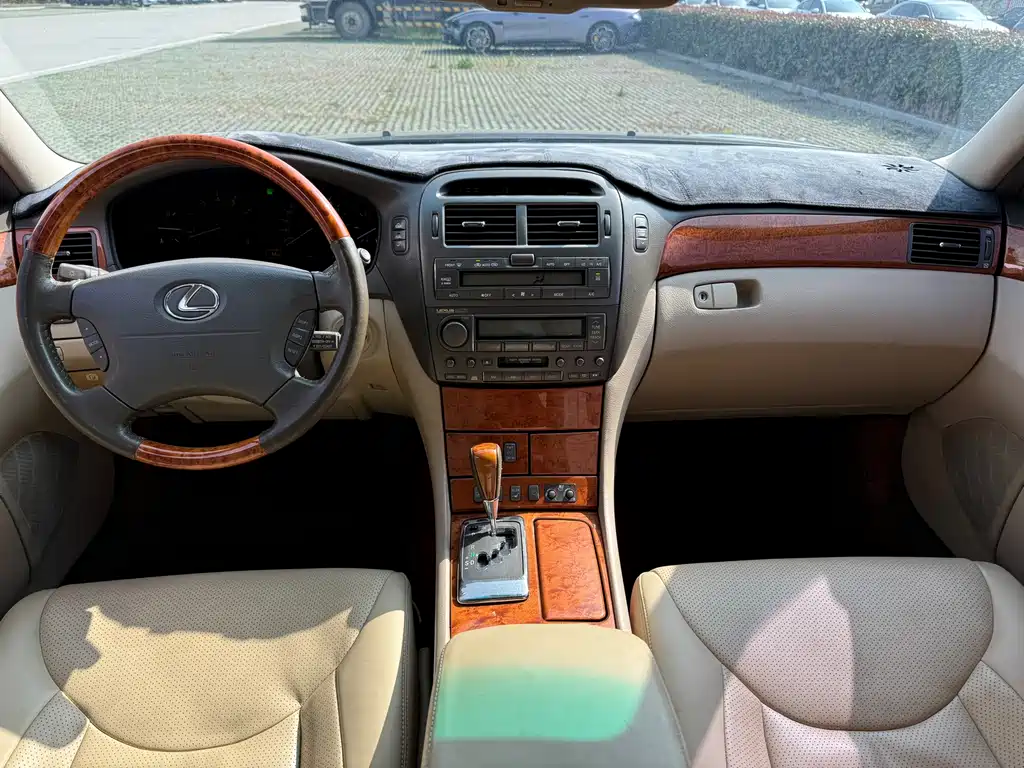 Lexus LS 430