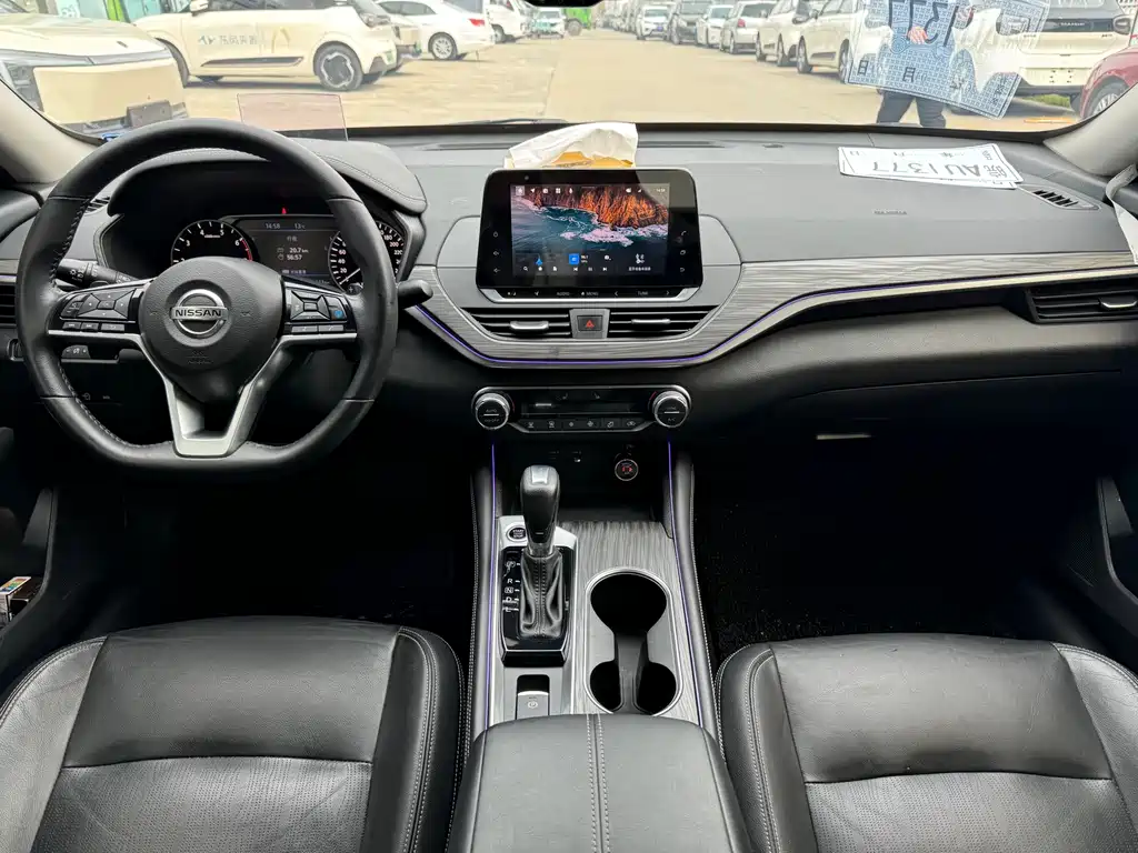 Nissan Altima 2020 Facelift 2.0T XL Upper AD1 Smart Navigation Edition