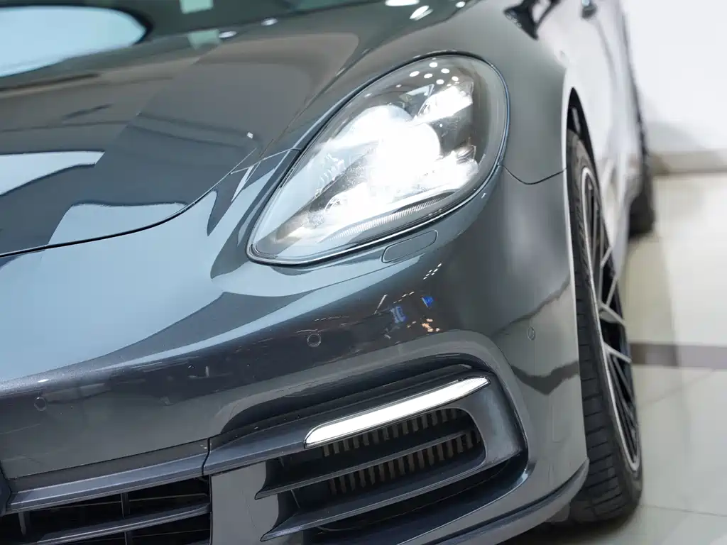 2017 Porsche Panamera 4S 2.9T