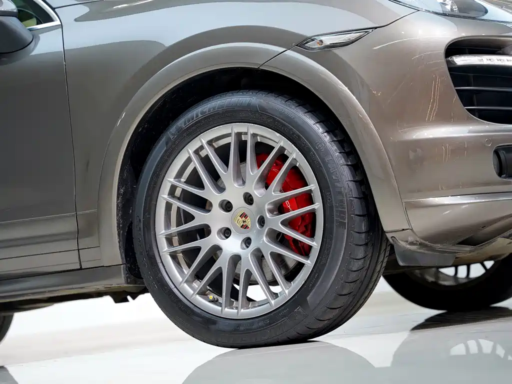 Porsche Cayenne GTS 4.8L 2012