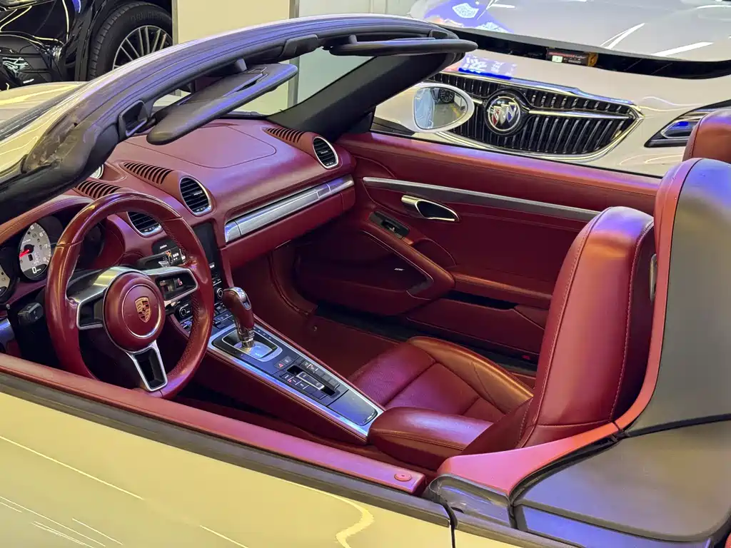 Porsche 718 Boxster 2.0T