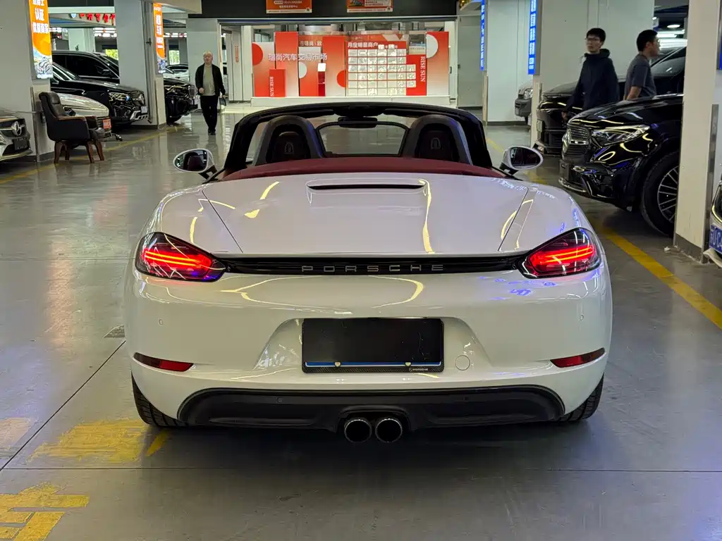 Porsche 718 Boxster 2.0T