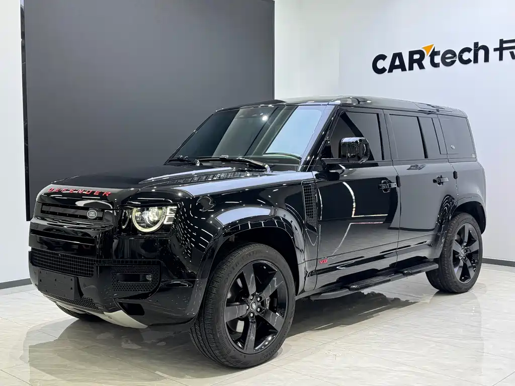 Land Rover Defender 110 5.0T V8 2024