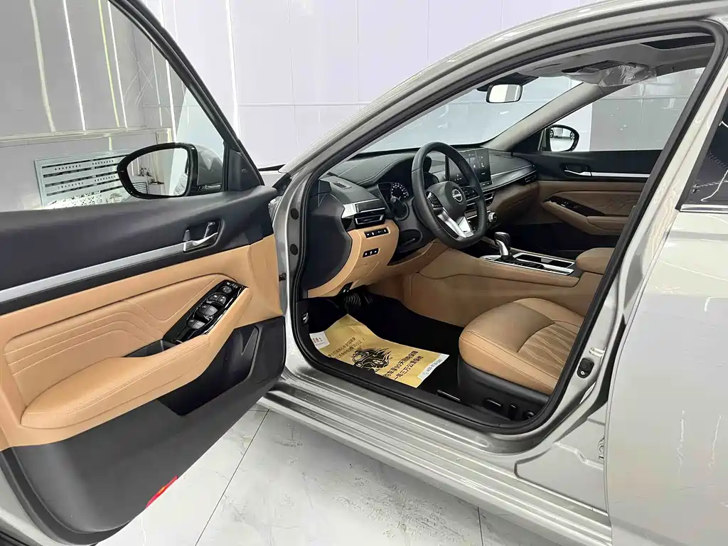 Nissan Altima 2022 2.0L XL-Upr Premium Edition