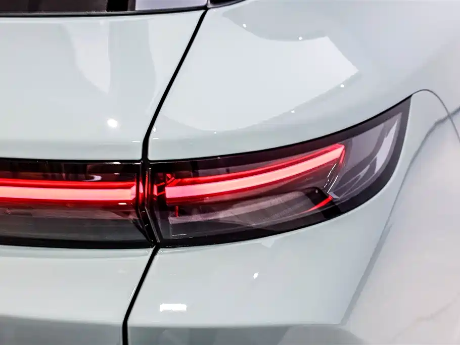 Li Auto L6 2025 Max Intelligent Refresh Edition