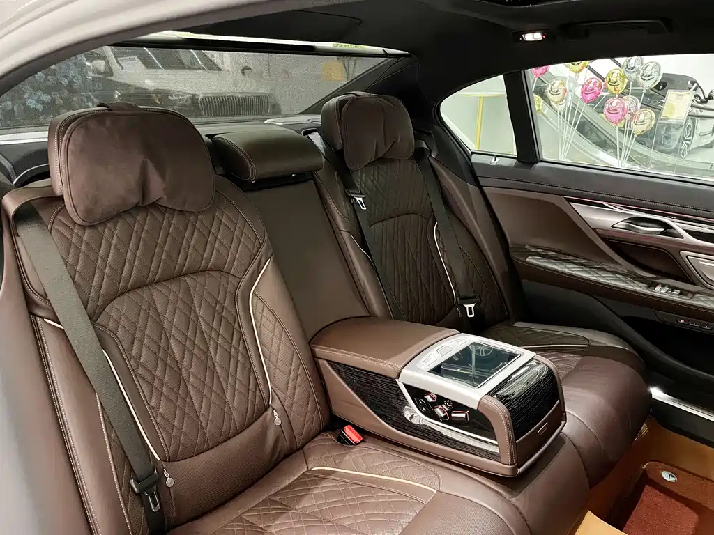 BMW 7 Series 2021 740Li Leading Edition M Sport Package