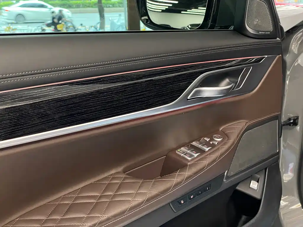 BMW 7 Series 2021 740Li Leading Edition M Sport Package