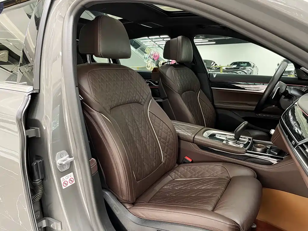 BMW 7 Series 2021 740Li Leading Edition M Sport Package