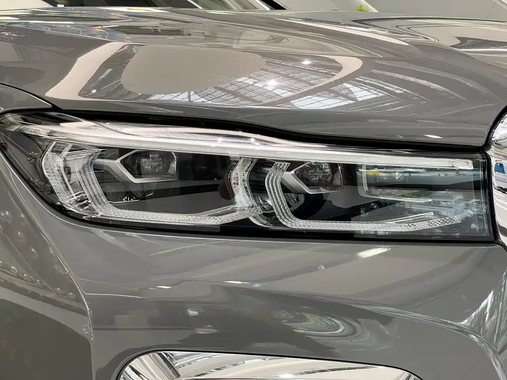 BMW 7 Series 2021 740Li Leading Edition M Sport Package