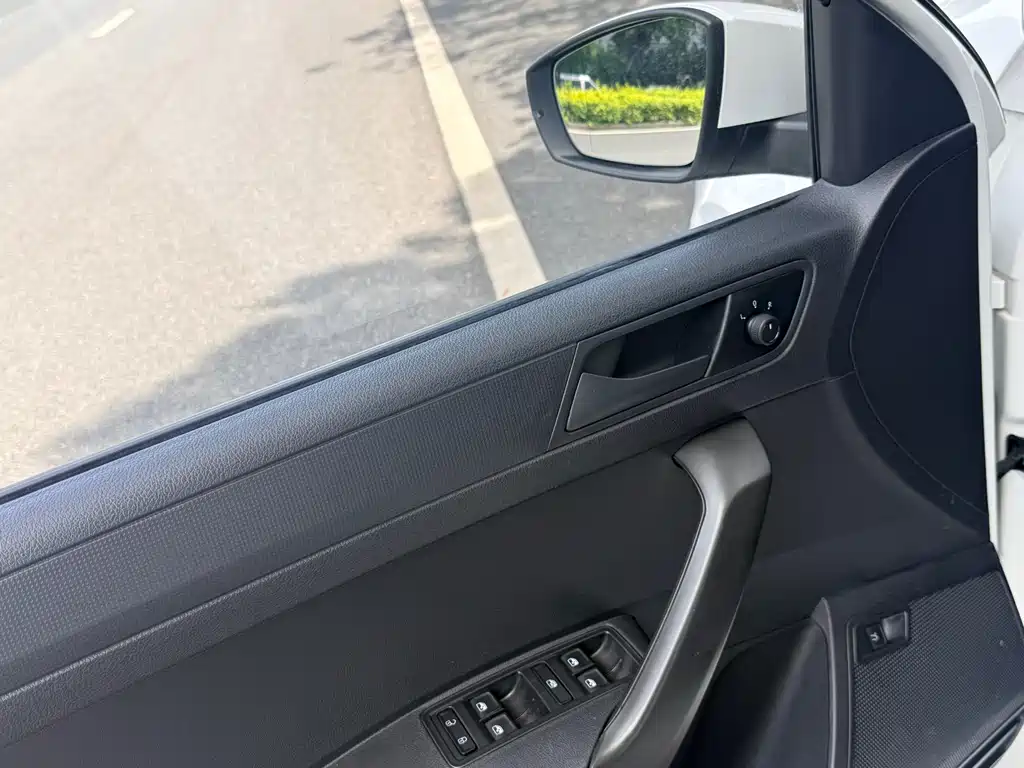 Santana 2016 1.6L Manual Fengshang Edition