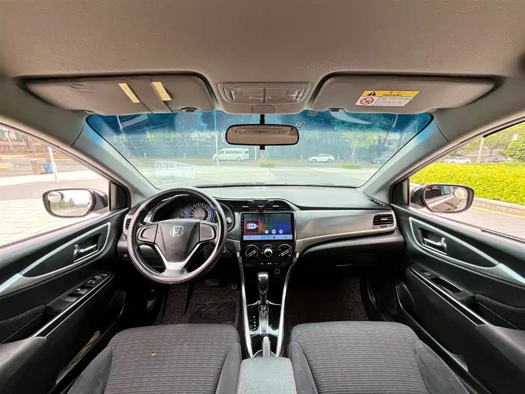 Honda Crider 2016 1.8L CVT Comfort Edition