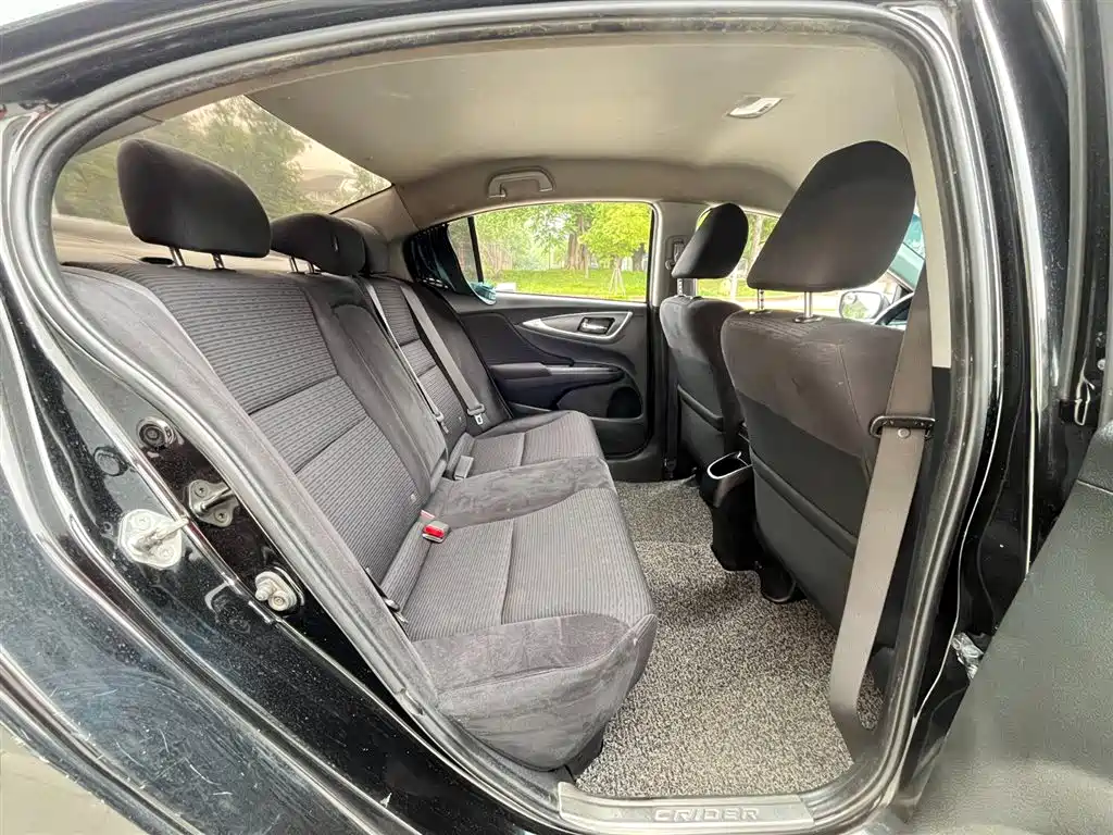 Honda Crider 2016 1.8L CVT Comfort Edition