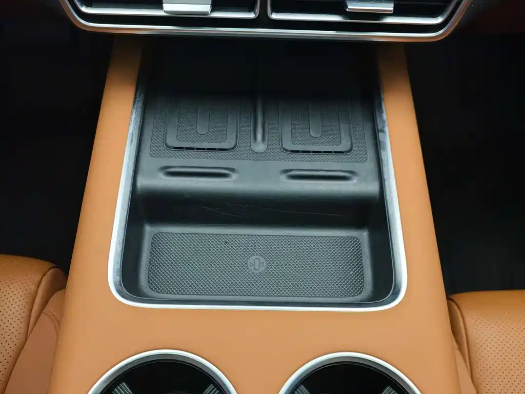 Li Auto L8 2024 Pro