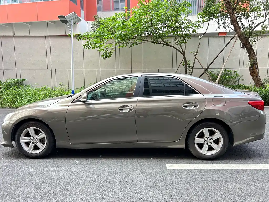 Reiz 2013 2.5S Jingrui Edition