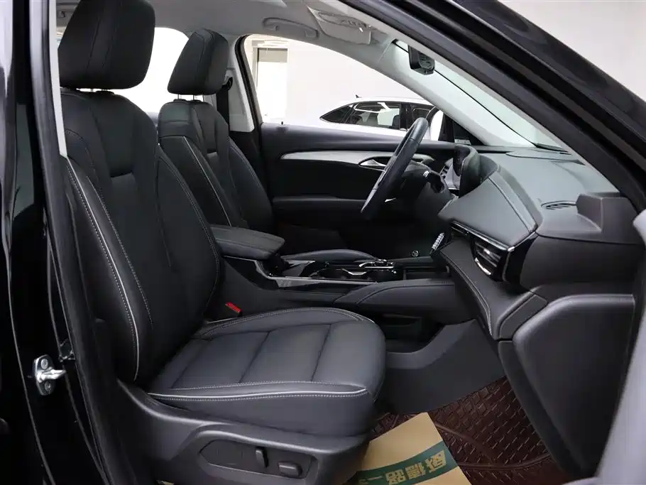 Buick Envision Plus 2025 28T FWD Platinum Edition