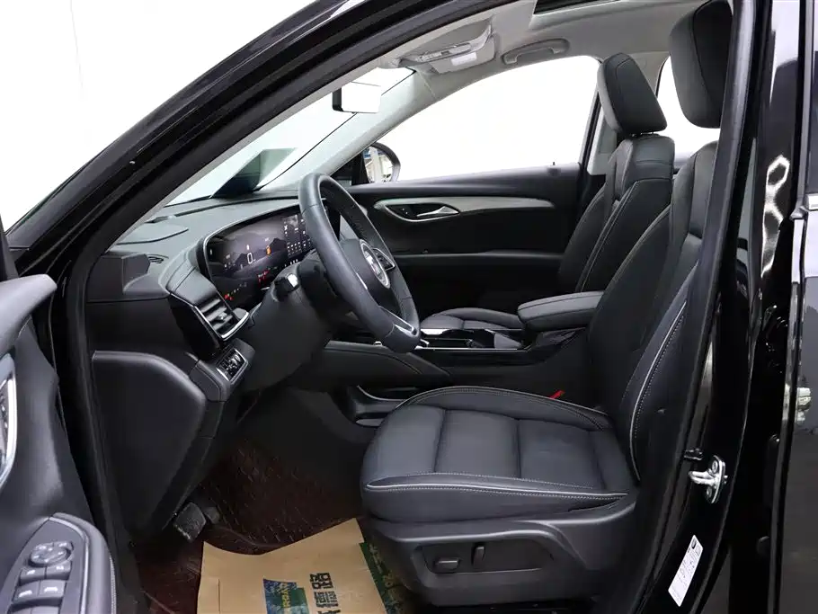 Buick Envision Plus 2025 28T FWD Platinum Edition