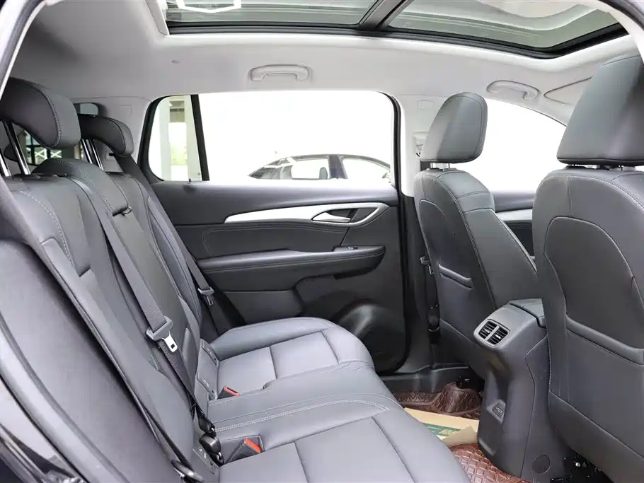 Buick Envision Plus 2025 28T FWD Platinum Edition
