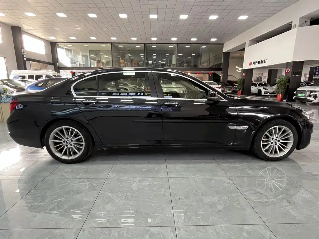 BMW 7 Series 2014 730Li Zhenxiang Edition