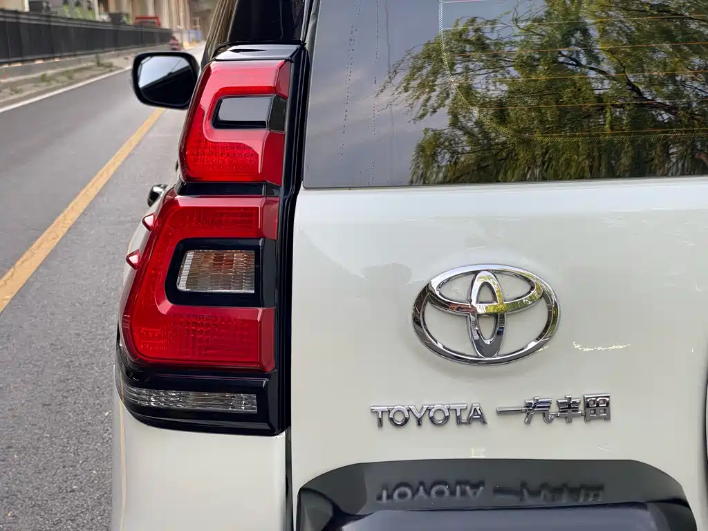 Prado 2018 3.5L Automatic TX-L Rear-Mounted Spare Tire