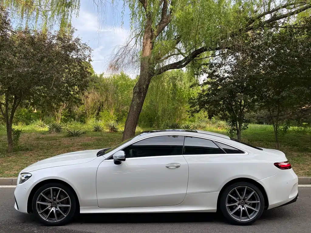 Mercedes-Benz E-Class Coupe 2023 E 260