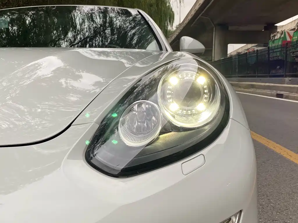 Porsche Panamera 2014 3.0T