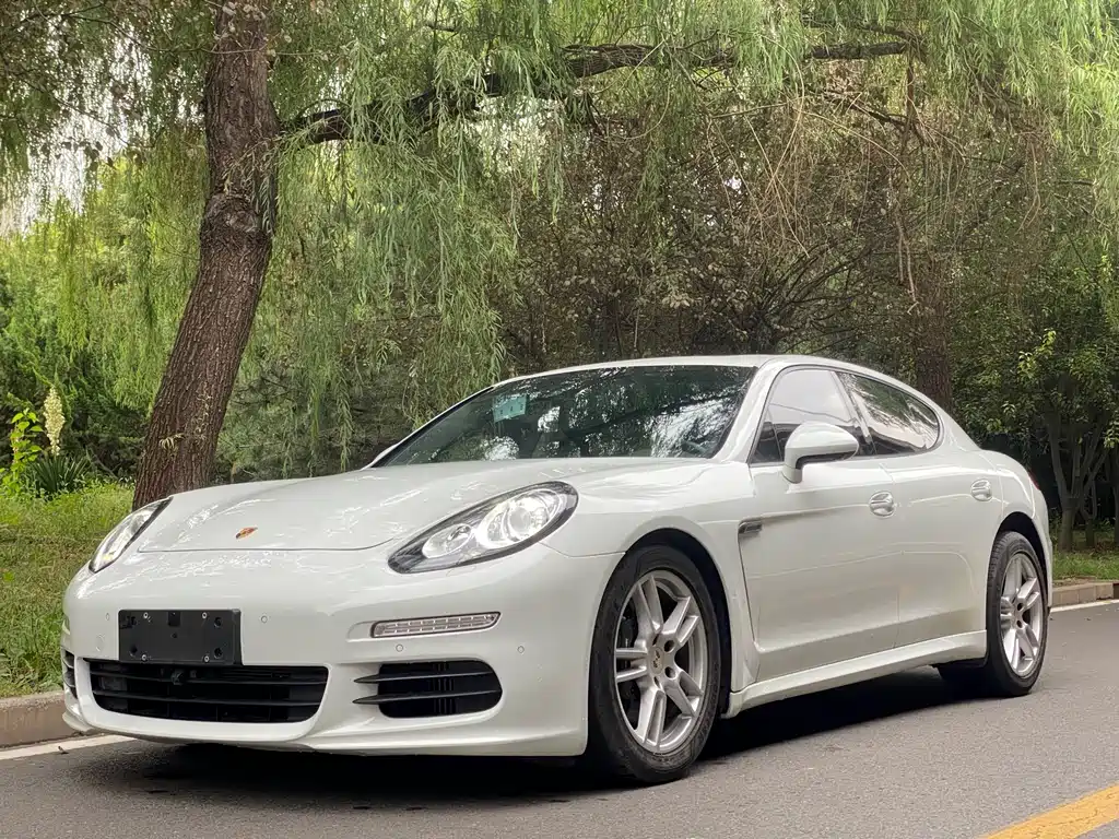 Porsche Panamera 2014 3.0T