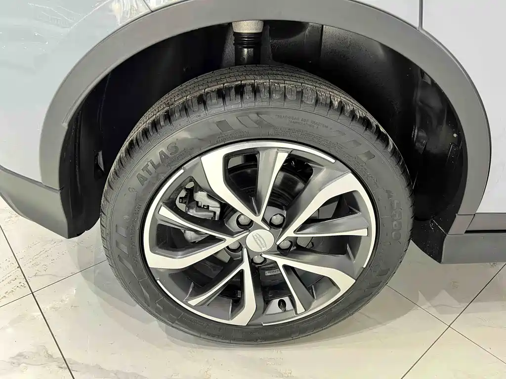 Geely Emgrand S 2022 1.4T CVT Crossover Player Edition
