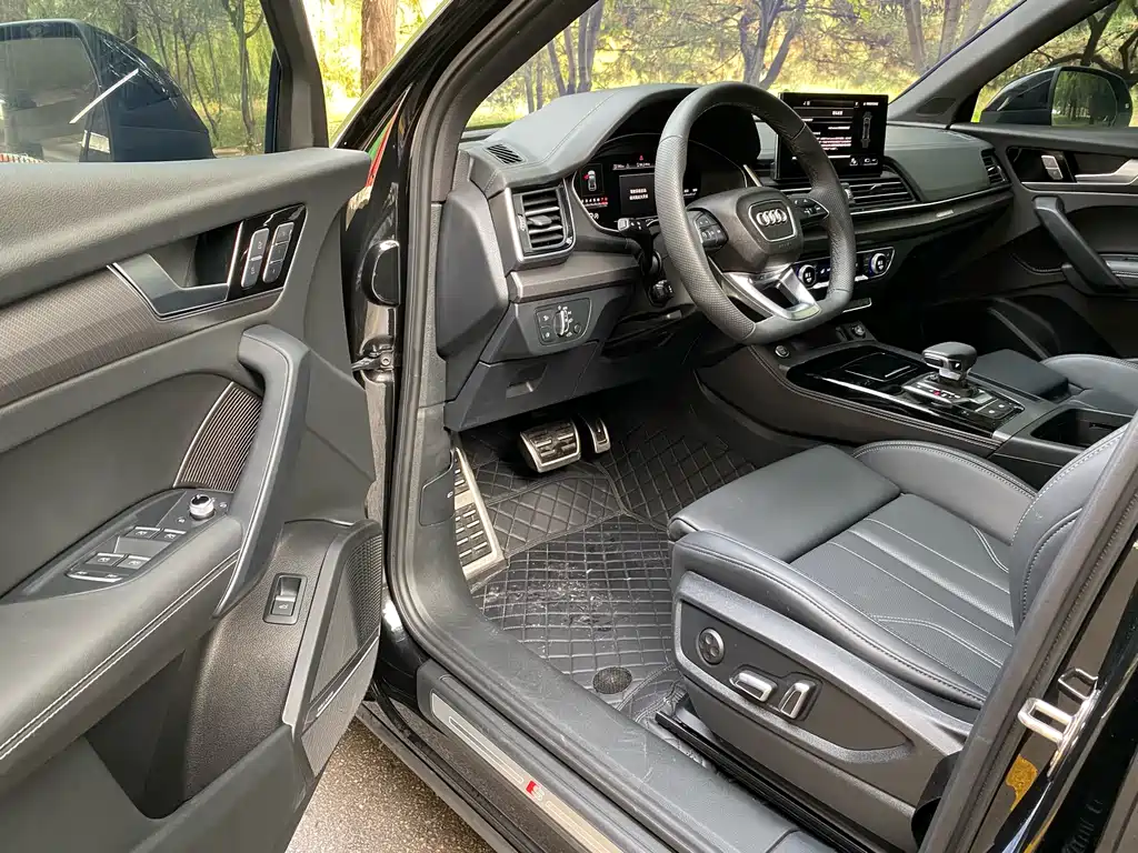 Audi Q5L 2024 45 TFSI Luxury Dynamic Edition