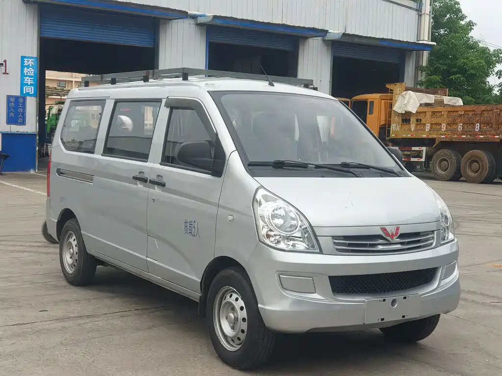 Wuling Rongguang S 2021 1.2L Standard Air Conditioning Edition 5-Seater LSI