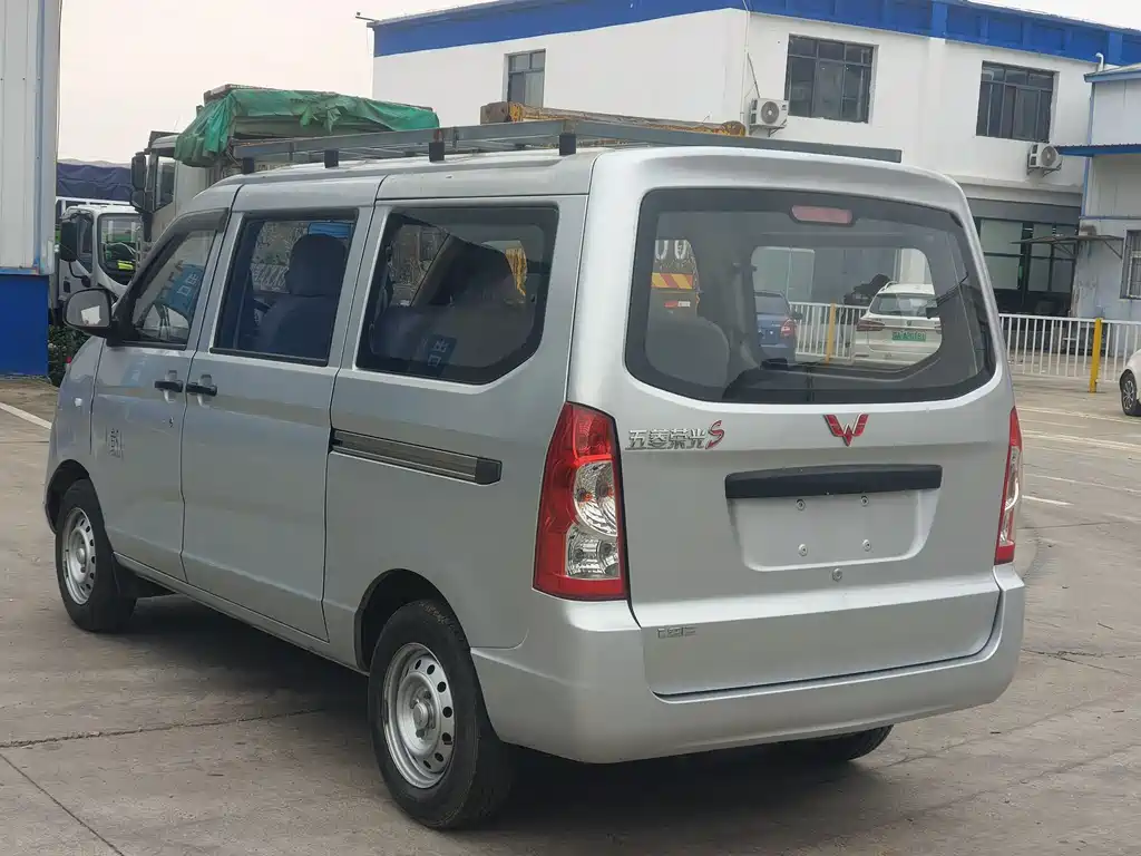 Wuling Rongguang S 2021 1.2L Standard Air Conditioning Edition 5-Seater LSI
