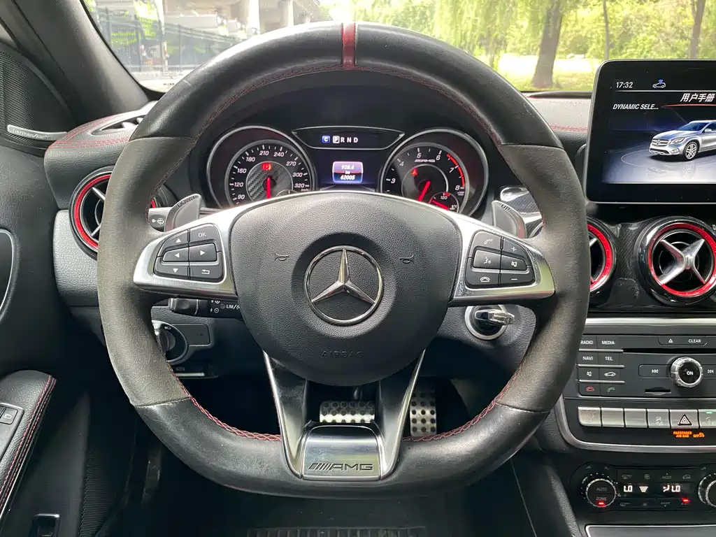 Mercedes-AMG GLA 45 4MATIC