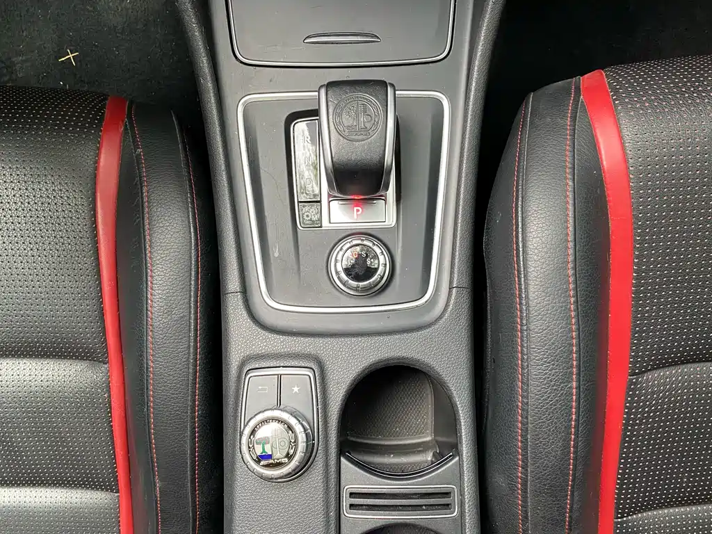 Mercedes-AMG GLA 45 4MATIC