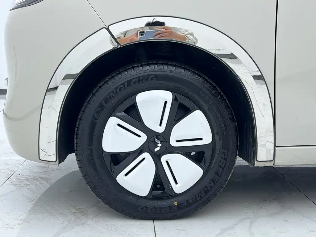 Hongguang MINIEV 2025 4th Generation 4-Door Zhenxiang+