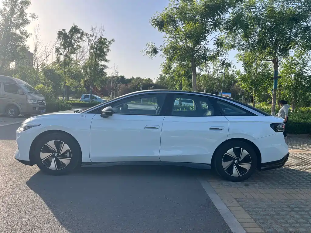 Volkswagen ID.7 VIZZION 2024 AIR