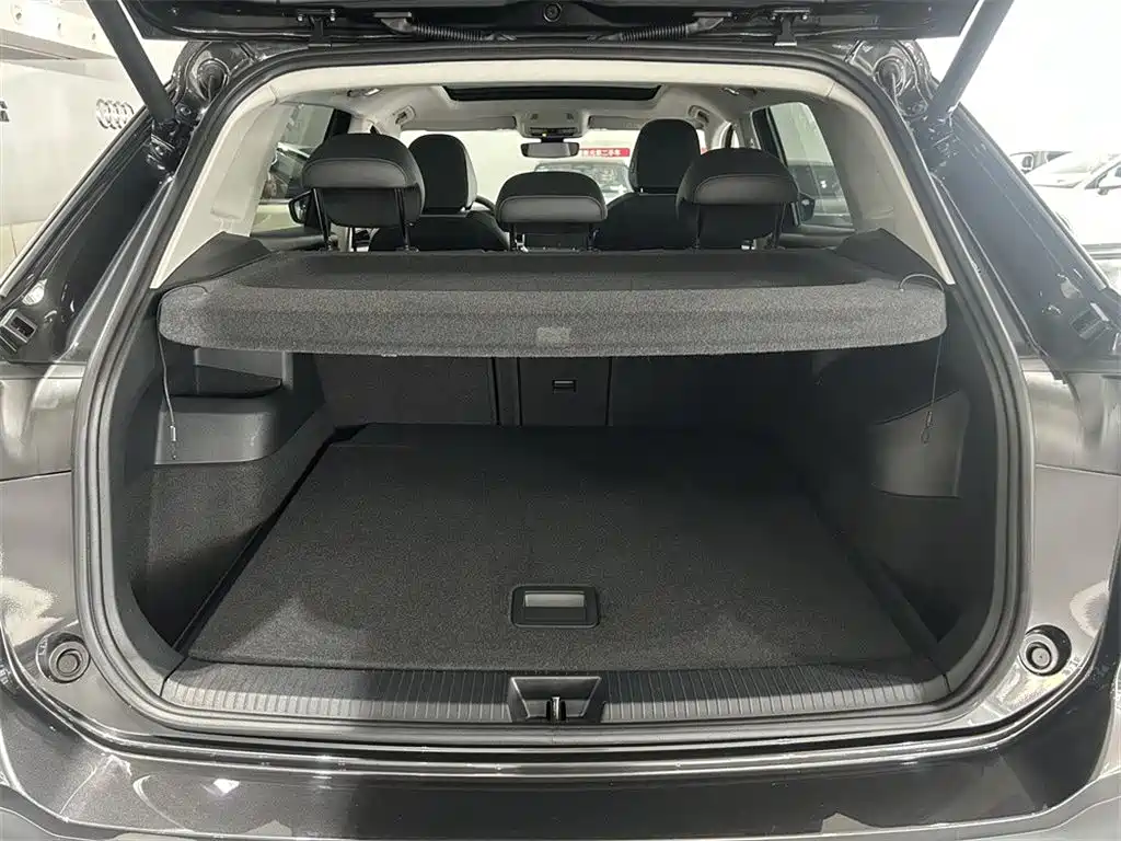 Volkswagen Tayron L 2025 330TSI FWD Elite