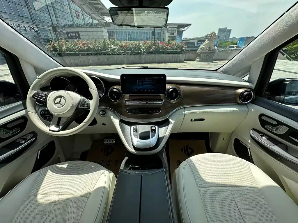 Mercedes-Benz V-Class 2021 V 260 L Long Wheelbase Prestige Edition