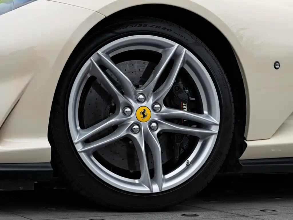 Ferrari 812 GTS 2020