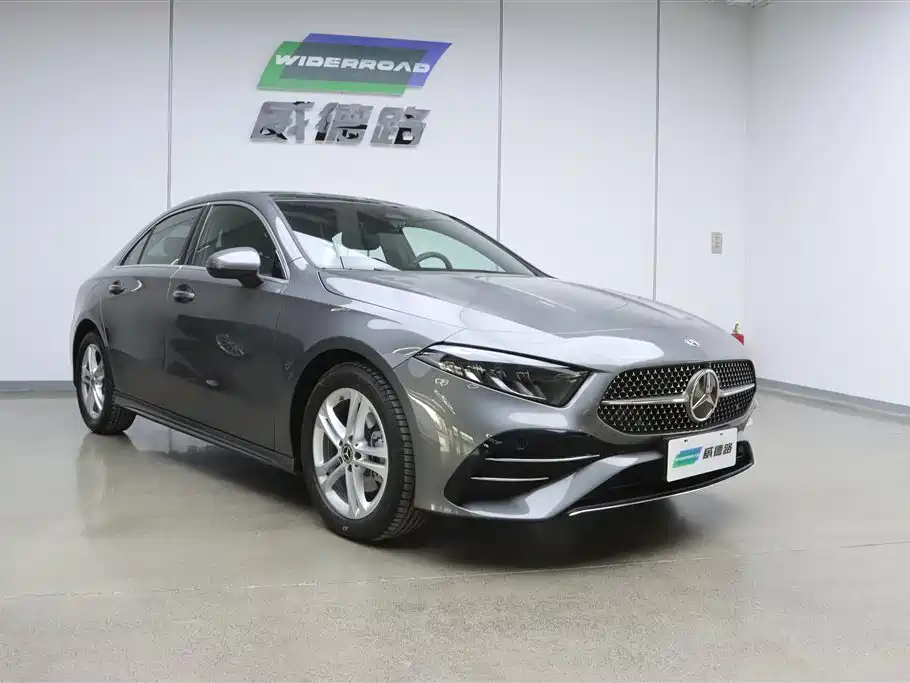Mercedes-Benz A-Class 2025 A 180 L