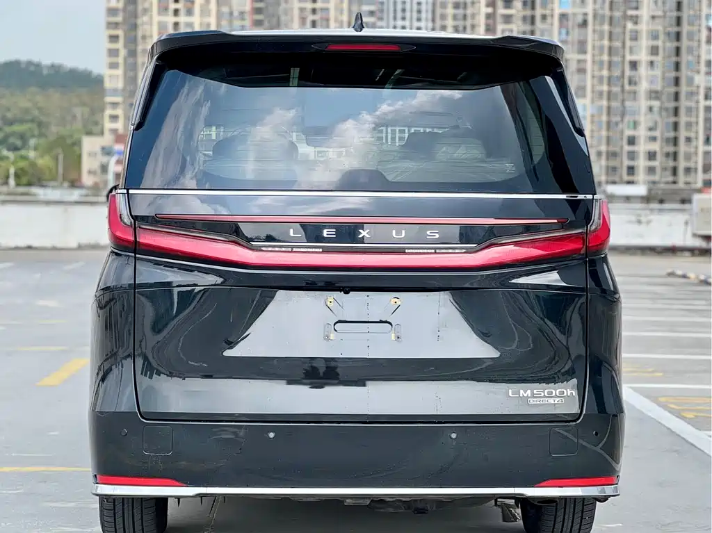 Lexus LM 500h 6-Seater Supreme Edition 2025