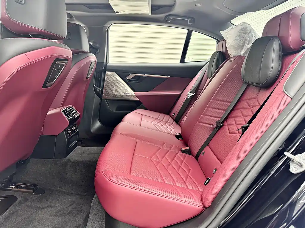 BMW 5 Series 2025 530Li Exclusive M Sport Package