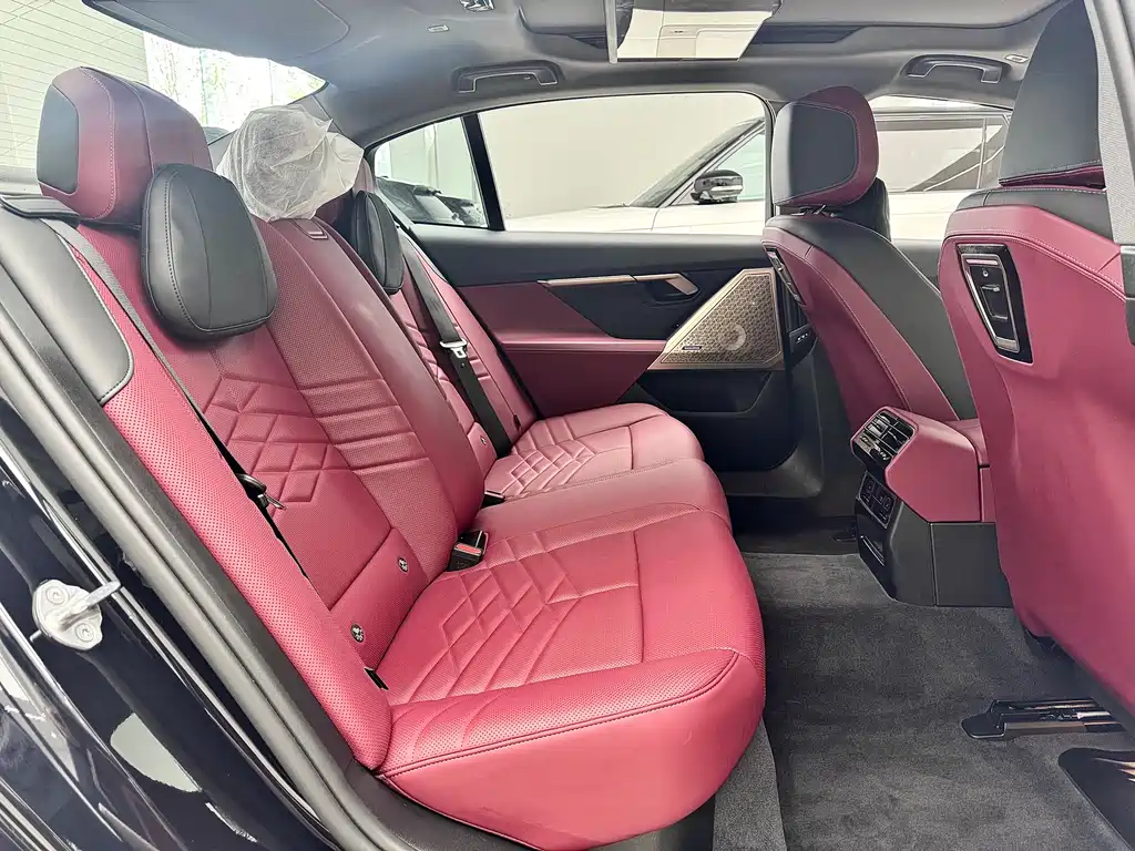 BMW 5 Series 2025 530Li Exclusive M Sport Package